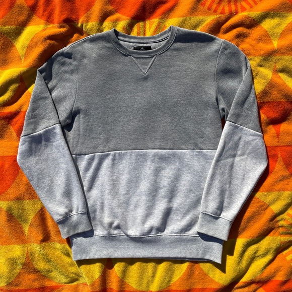 Other - Gray / White Sweater